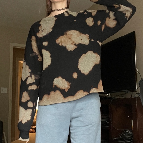 🍯 Bleached Sweatshirt - Picture 2 of 7